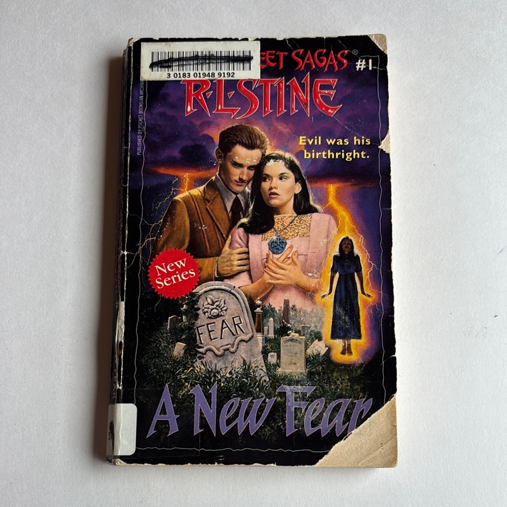 Vintage Fear Street Sagas A New Fear Paperback Book #1